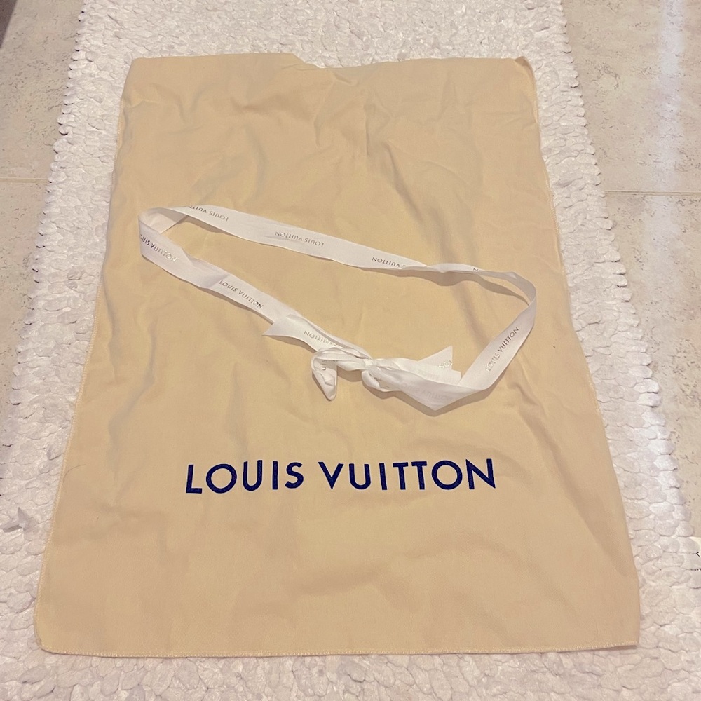 Louis Vuitton dust bag with ribbon